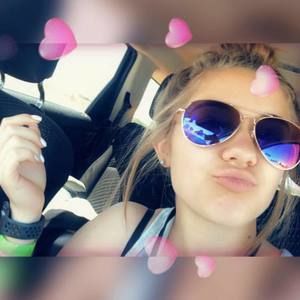 Meet your Posher, Alyssa